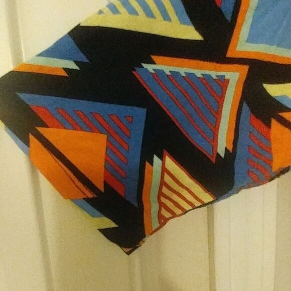 LuLaRoe "Classic T" with Stacked Triangles Print - Picture 3 of 6